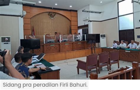 Pembelaan Tim Kuasa Hukum Firli Bahuri Di Sidang Pra Peradilan