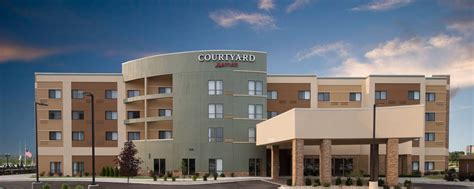 Downtown Bay City Hotels in Michigan | Courtyard Bay City