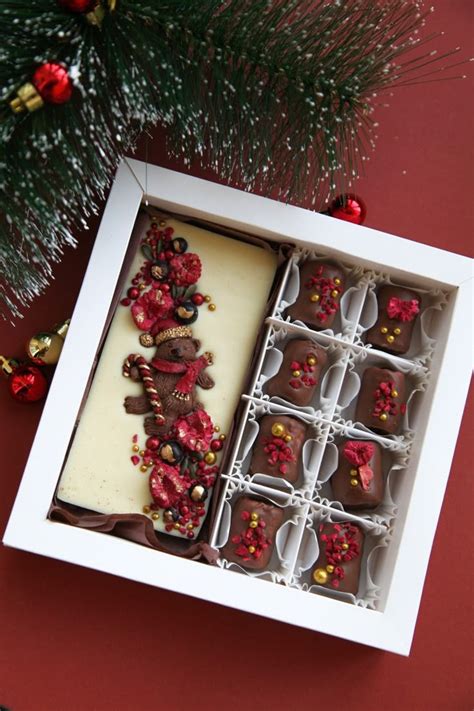 Шоколад ручной работы | Christmas chocolate, Christmas desserts ...