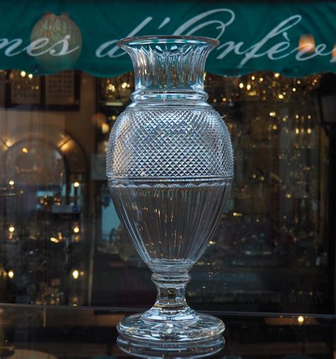 Magnifique Vase Cristal Baccarat Diamant Galerie Maxime March