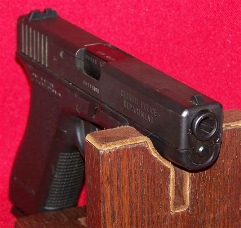 Glock Inc 22 40 Cal Fixed Sight Used For Sale At GunAuction