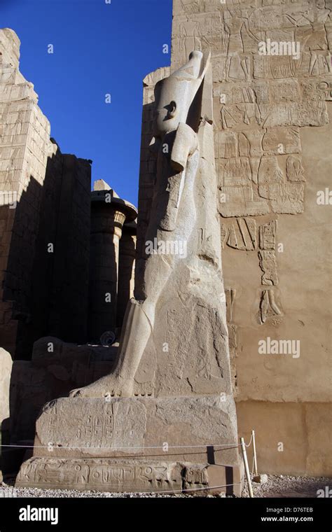 Temple amun ra hi-res stock photography and images - Alamy