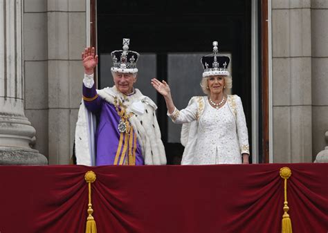 highlights  king charless coronation  biggest moments outfits