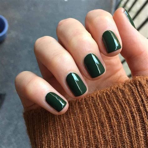 26 Dark Green Nail Designs That Will Envy Others This Winter Sweet