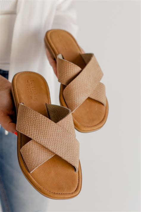 Rae Nude Snake Blueberry Blush