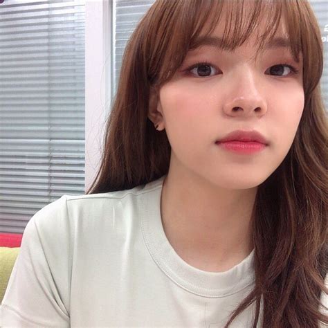 jo yoo jung instagram profile  ju instagram