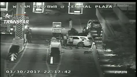 1 Dead After Crash At Beltway 8 Toll Plaza