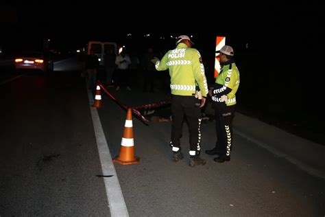 Denizli de otomobilin çarptığı kişi hayatını kaybetti Son Dakika