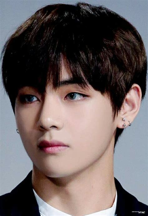 Kim Tae Hyung V Bts Photo 40936299 Fanpop