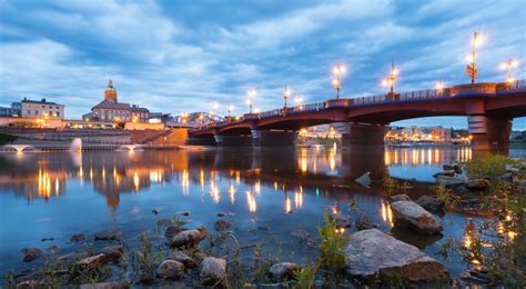 Gorzów Wielkopolski Miasto położone na siedmiu wzgórzach Lato z