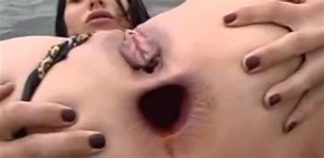 Salvaje Follada Anal En El Yate De Un Millonario Puritanas