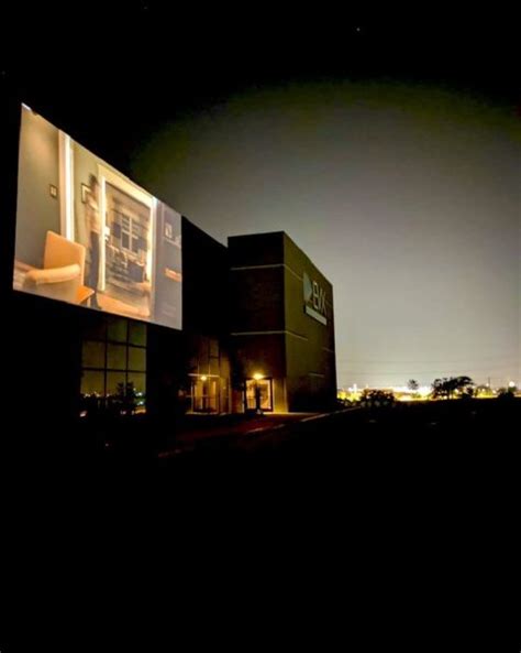 Parking Lot Cinema: How Movie Theaters Are Converting to Drive-Ins ...