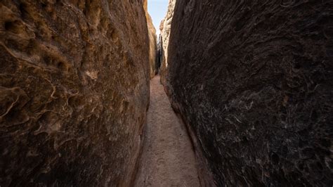 13 Best Slot Canyons in Utah to Hike Through