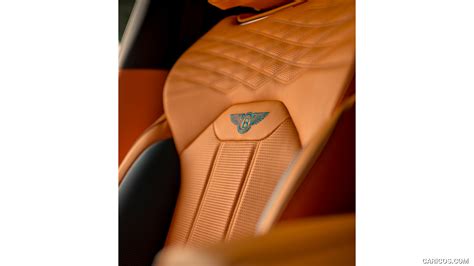 Bentley Bentayga EWB Two Tone 2024MY Interior Front Seats