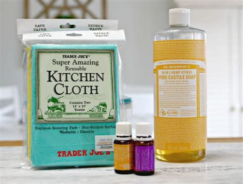 Homemade Reusable Bathroom Cleaning Wipes