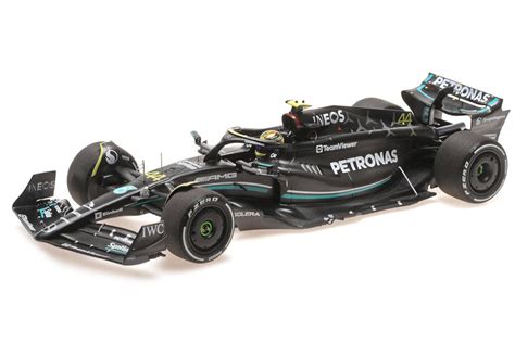 Mercedes Amg W Gp Bahrain Lewis Hamilton Minichamps Escala