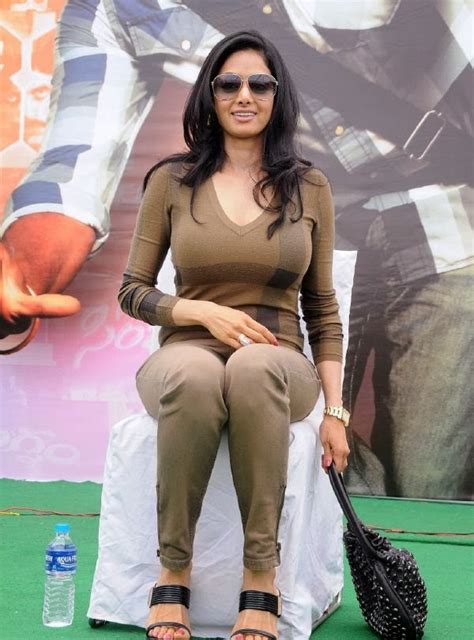 Sridevi Bollywood HD Hot Photos Gallery