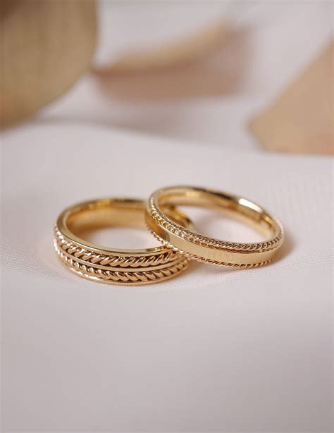 Gold Wedding Rings For Women - jenniemarieweddings