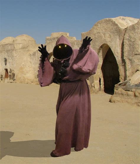 Northern Hospitality: Aren't you a little tall for a Jawa?