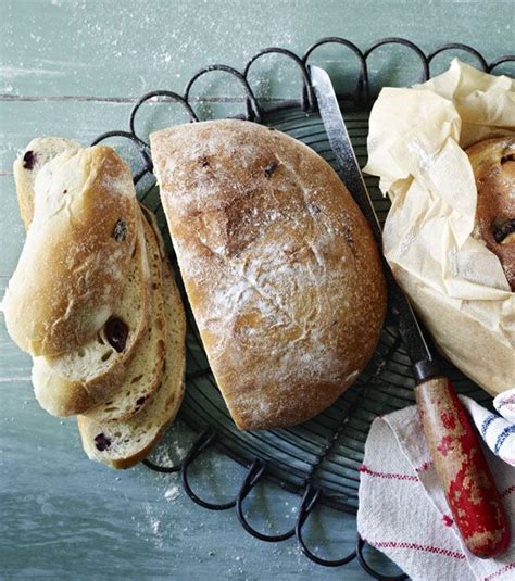 Sun Dried Tomato And Olive Bread Recipe Recipe Recipes Best Bread