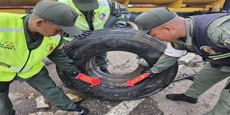 Gnb En El Zulia Incauta Panelas De Droga Oculta En Cauchos