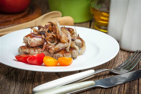 Receta de salchichas encebolladas al estilo alemán