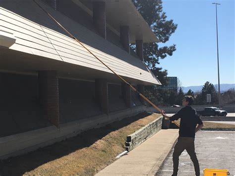 Professional Commercial Window Washing Services