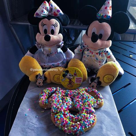 PeloMundo Disney Cami Pinheiro On Instagram Happy Birthday Mickey And