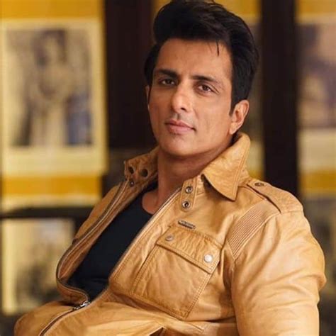 Sonu Sood Support Farmers And Says Farmer Is My God Check His Viral