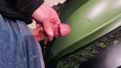 SXSのフードから滴り落ちる巨大な負荷 Pornhub Gay