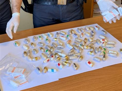 Alla Stazione Con Ovuli Di Cocaina Nello Stomaco Arrestato Gonews It