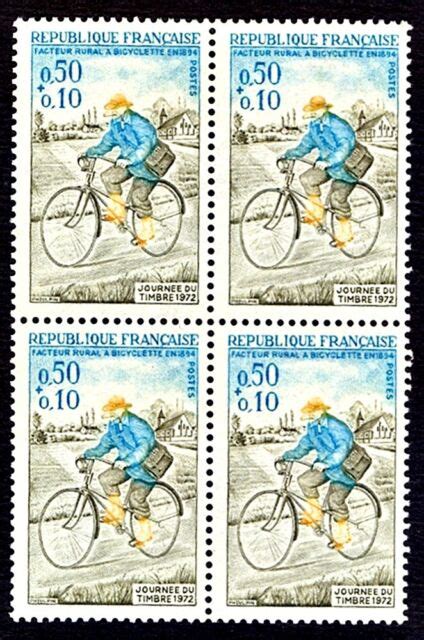 Journée du timbre 1972 Facteur rural à bicyclette et vue de l Église