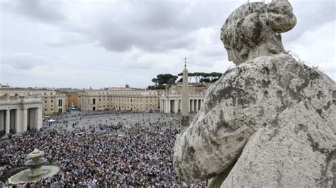 La Chiesa Riceve Il 70 Dell 8 Per Mille Nonostante Il Calo Delle