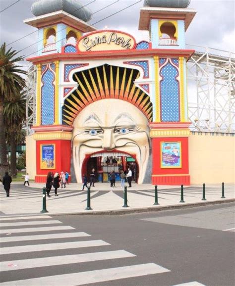 Luna Park Melbourne-Amusements and Fun Rides for Kids