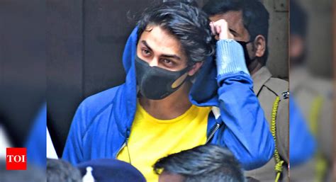 Shah Rukh Khans Son Aryan Khan Drug Case Live Updates Srk Gauri Plan