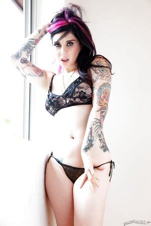 Emo Milf Lingerie XXX Dessert