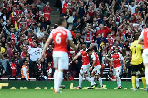 Top 5 Arsenal Goals Of 2015/2016 - Read Arsenal