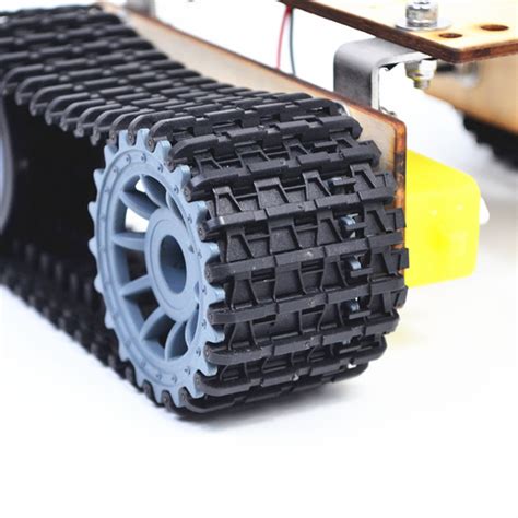 Small Hammer DIY Smart Wooden RC Robot Tank With Plastic Crawler Belt