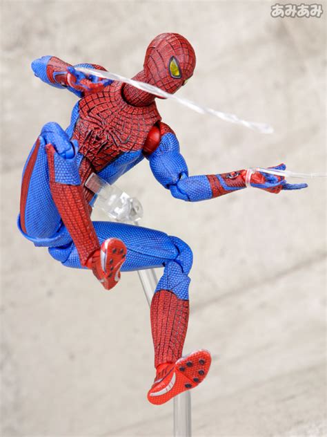 Medicom S Mafex Amazing Spider Man Figure The Toyark News