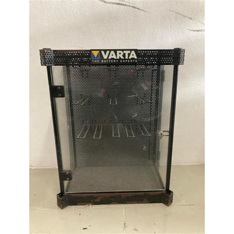 ตู้โชว์งานเยอรมันไว้โชว์แว่นหรืออย่างอื่นงานมันๆ Vintage VARTA The ...
