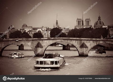 Paris River Seine Bridge Historical Architecture Stock Photo by ©rabbit75_dep 405578968