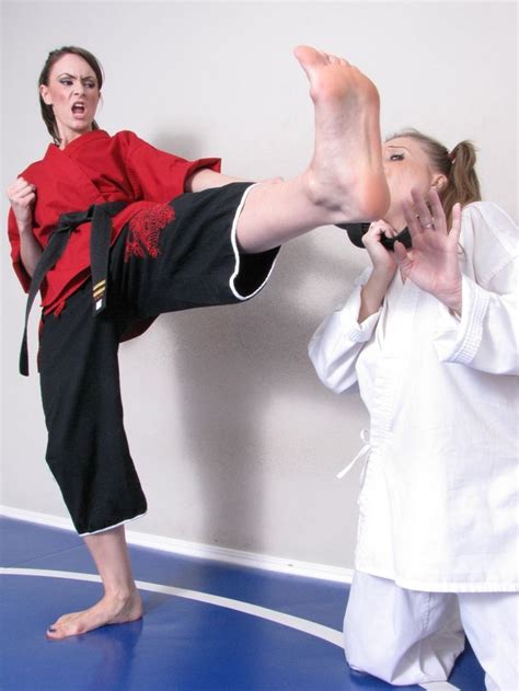 Pin By K L On Woman Karate Kick Women Karate Martial Arts Girl Female Martial Artists