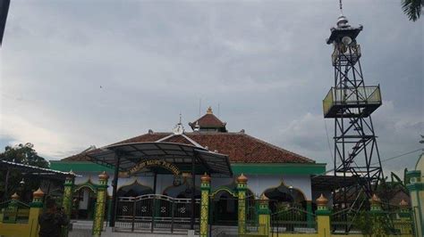 Menengok Masjid Tiban Di Trucuk Klaten Satu Masjid Bersejarah Dan