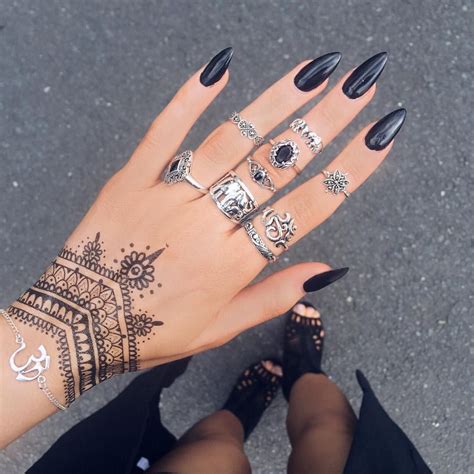 See This Instagram Photo By Indigo Lune 1 601 Likes Hand Tattoos