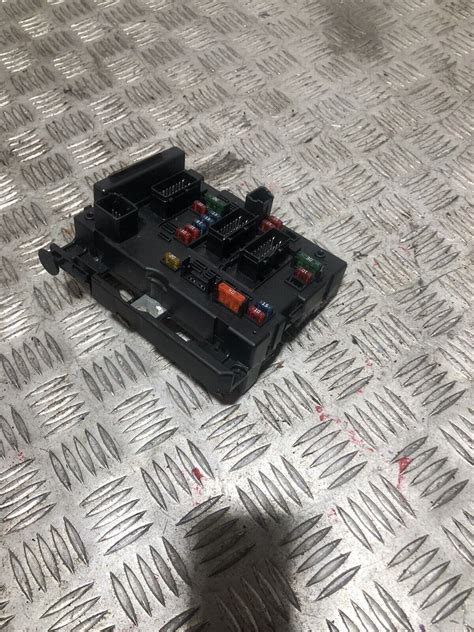 PEUGEOT CITROEN UNDER BONNET FUSE BOARD RELAY 9650664180 BSM B2 DELPHI