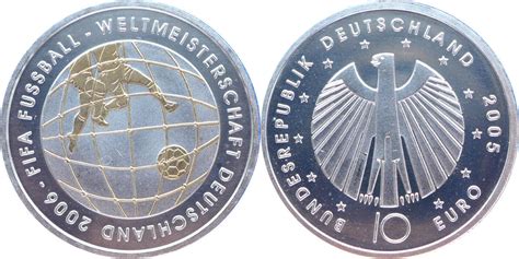 10 Euro 2005 Fußball WM 2006 in Deutschland Motiv goldveredelt BU kl