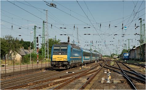 Mit Dem Schnellzug Durch Die Hecke Cmxxix Foto And Bild Europe Hungary