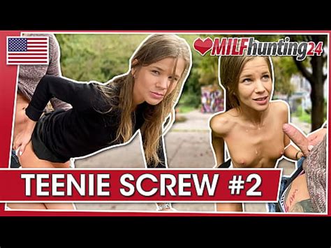 Sarah Kay se deja follar en un parque de Berlín Me follé a esta MILF