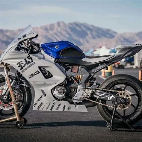 Yamaha Racing Bike