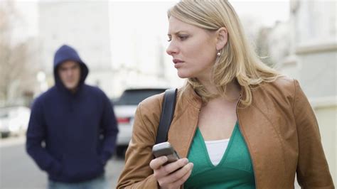 Stalking So Wehrt Man Sich Effektiv Gegen Belästigung Welt